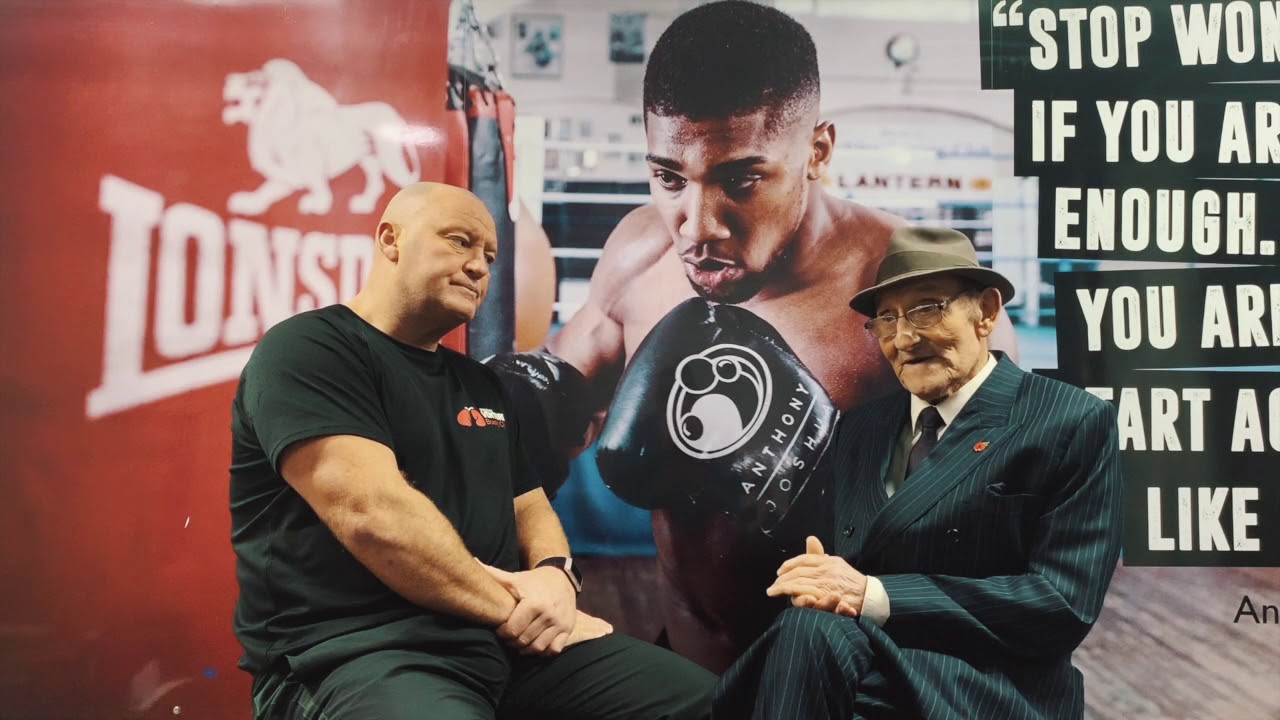Venture Boxing tells the story of Wally Thom