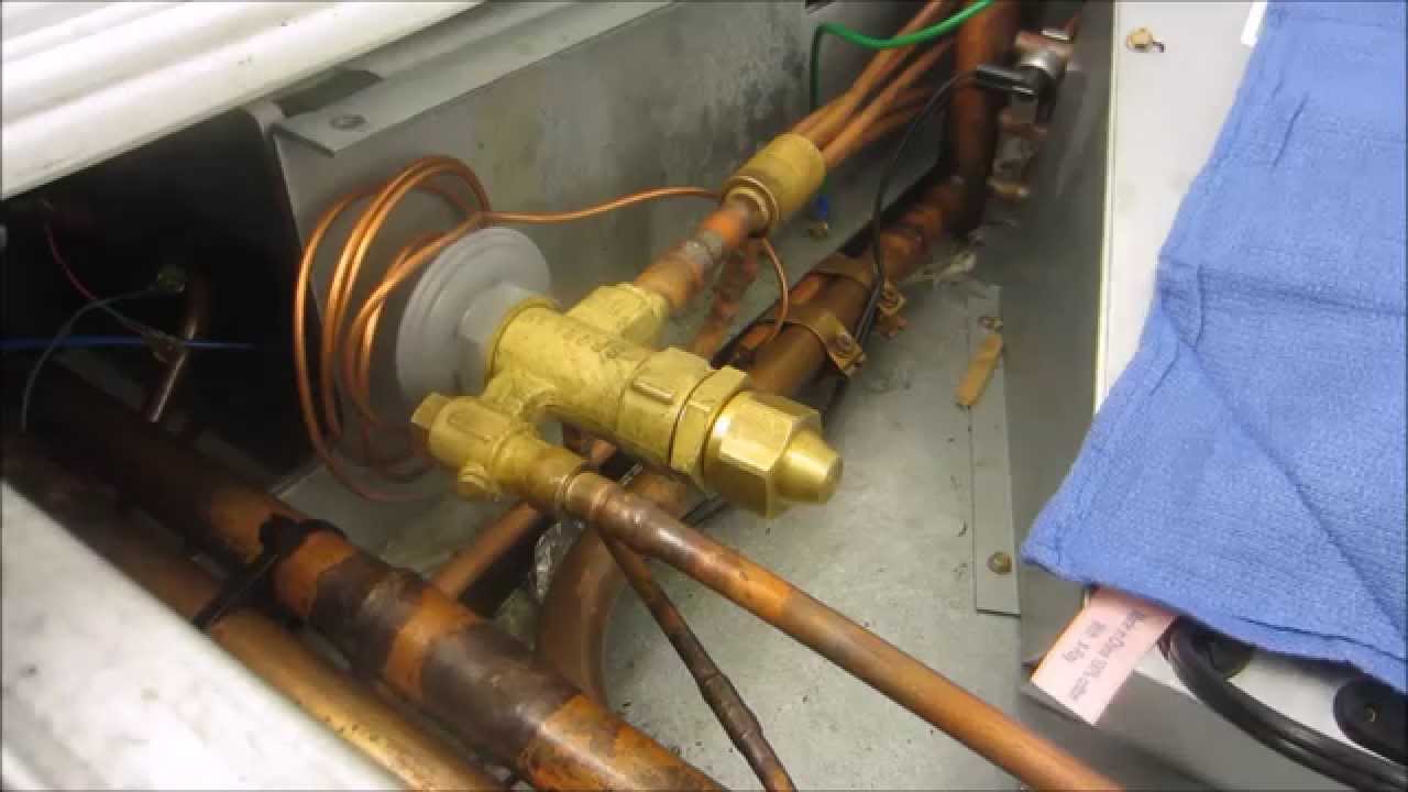 D R C 's  TXV disassembly, inspect and reassembly