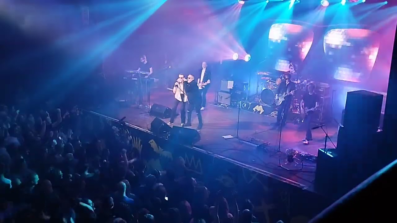 T.Love feat. Mrozu - 1996 (Stodoła, Warszawa, 24.11.2023.)