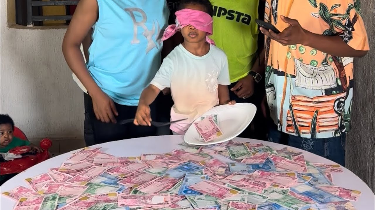 THE FUNNIEST & MOST ENTERTAINING MONEY 💰SCOOPING CHALLENGE - PLEASE SUBSCRIBE FOR MORE GAMES 