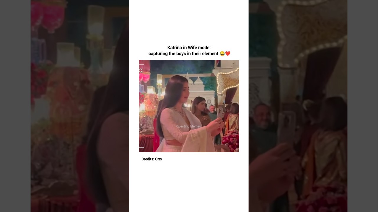 Katrina being the cutest photographer 😂❤️#bollywood #vickykaushal #ranveersingh #arjunkapoor #orry