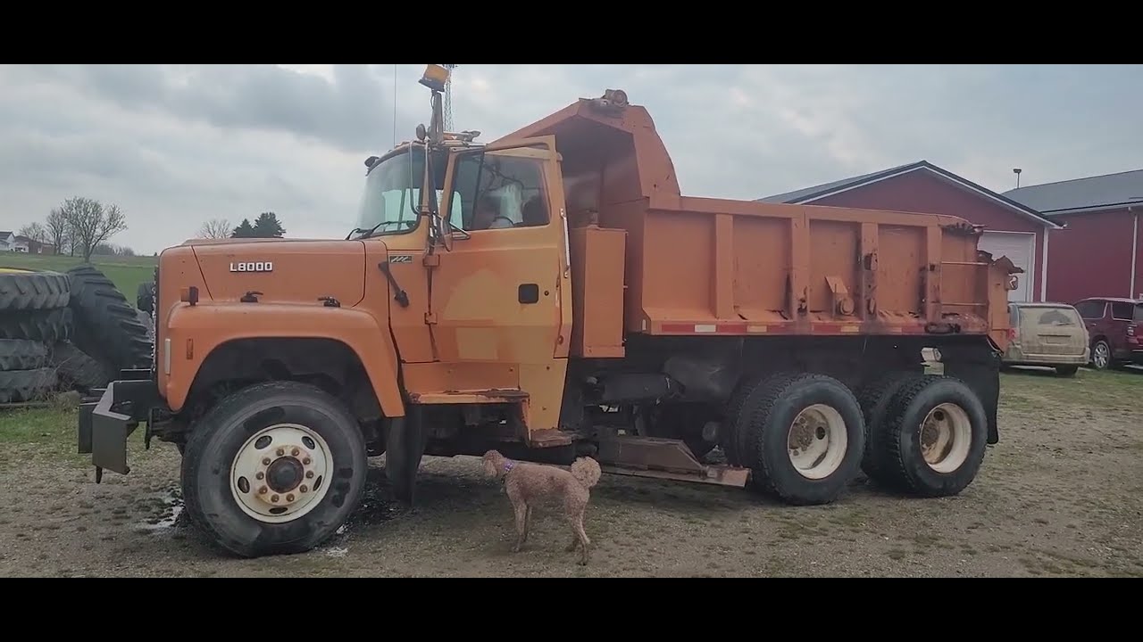 1995 Ford L8000 Dump Truck w/ Grader Blade & Snow Plow | 8.3 Cummins Diesel | For Auction