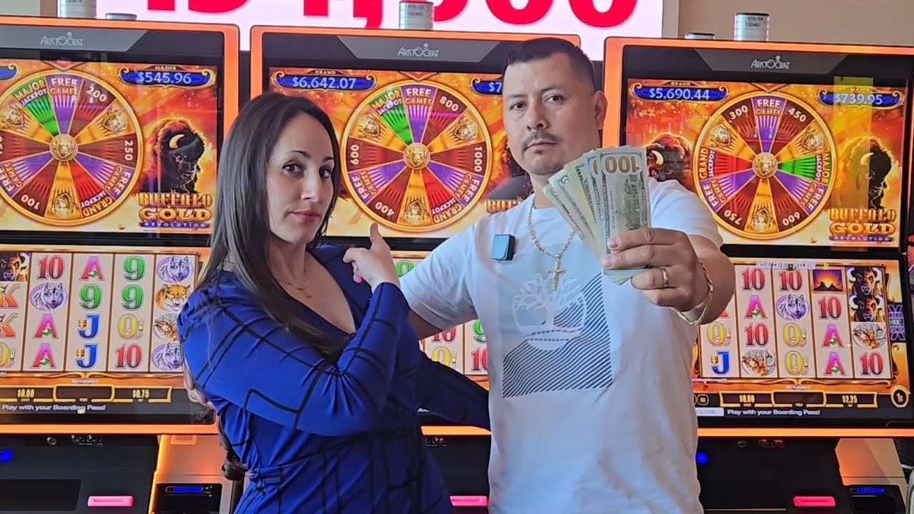 MOMENTO DECISIVO Aqui En El Casino🤞