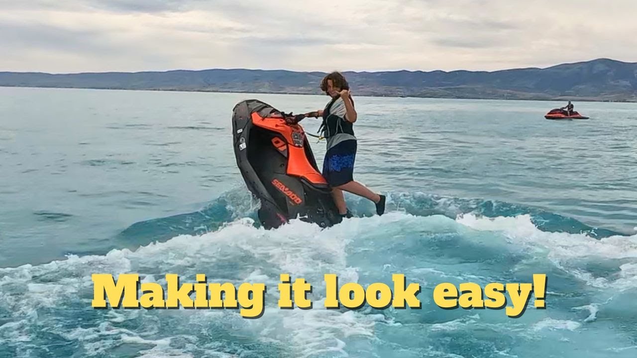 SeaDoo Trixx, tryin a one handed, one foot tailstand!