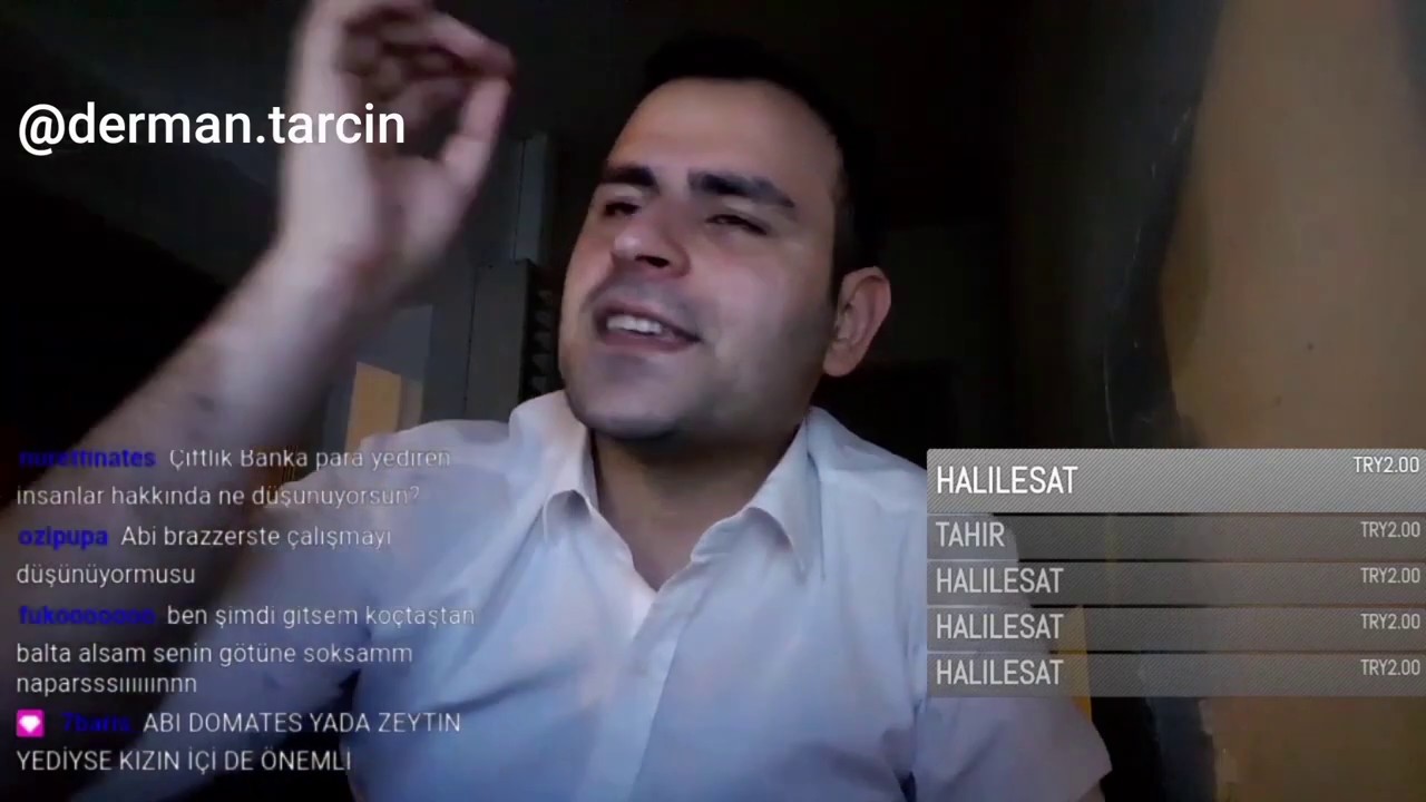 İş arkadaşları Derman'a şaka yapıyorlar.