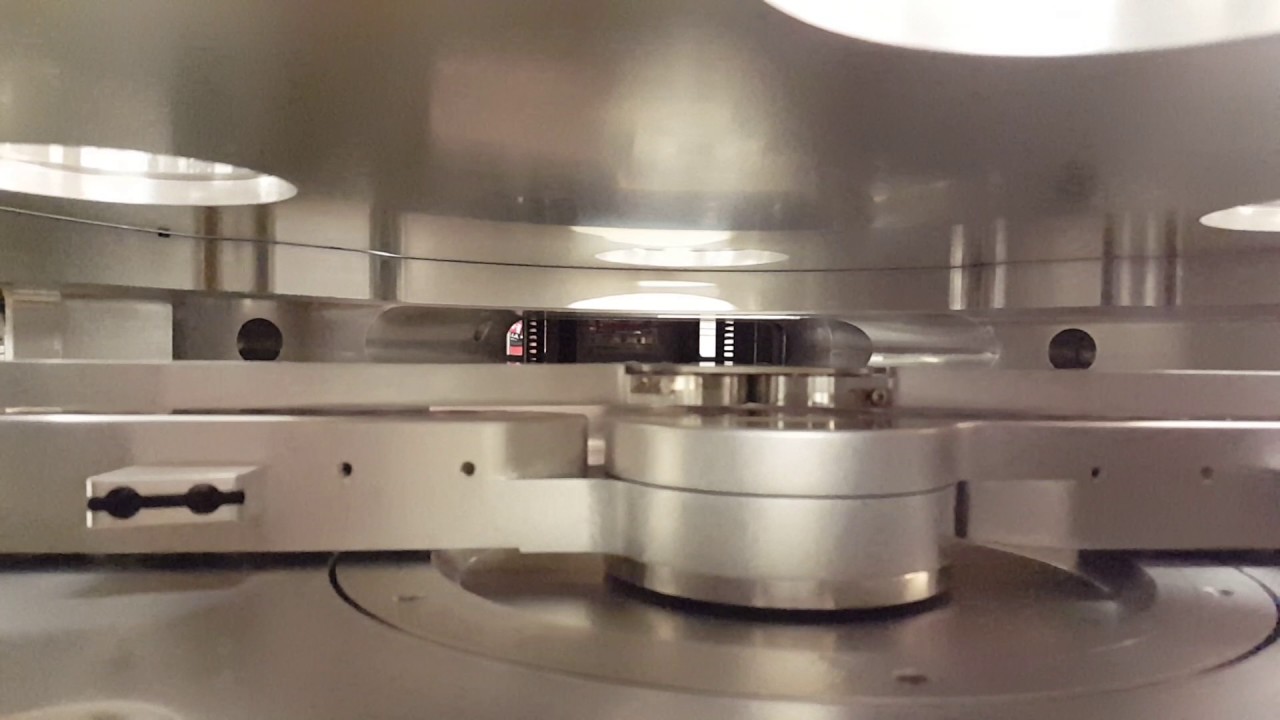 MX400 BROOKS PLATFORM with Magnatran 7 Robot & VCE6 Load Lock