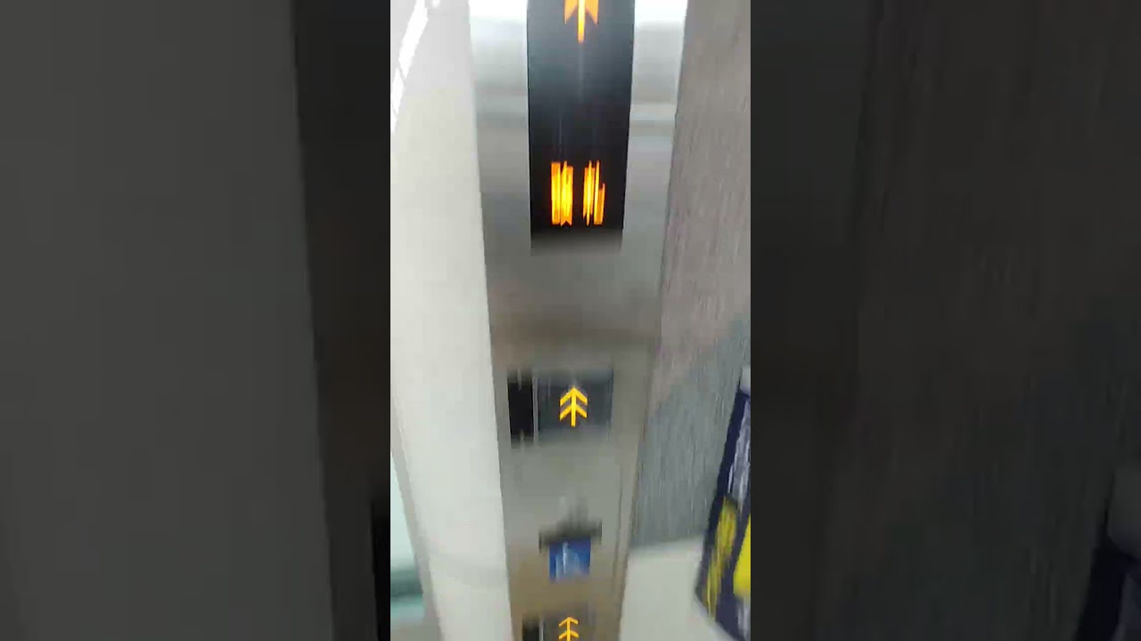 （再撮影）（3基目更新後）阪急川西能勢口駅エレベーター