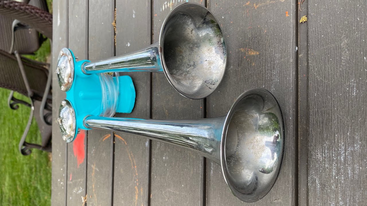 [SOLD] Sparton “For Safety” D-2355 Truck Horn