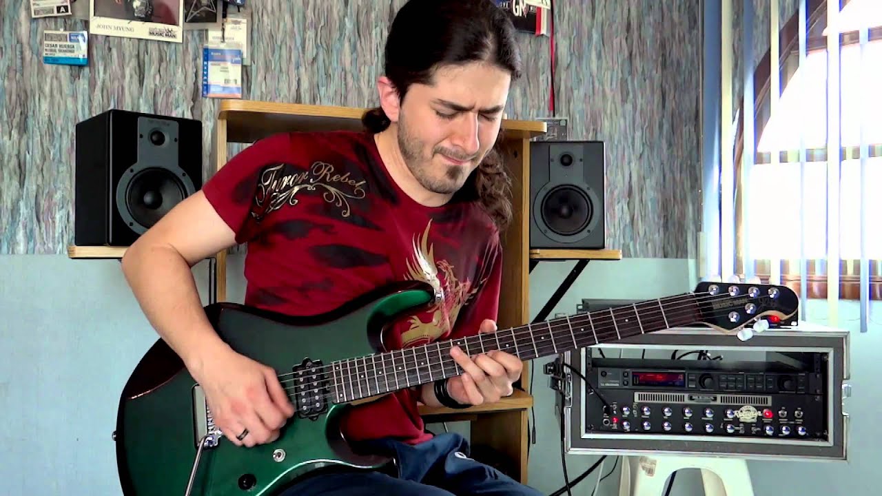 Joe Satriani - Surfing With The Alien - Guitar performance by Cesar Huesca