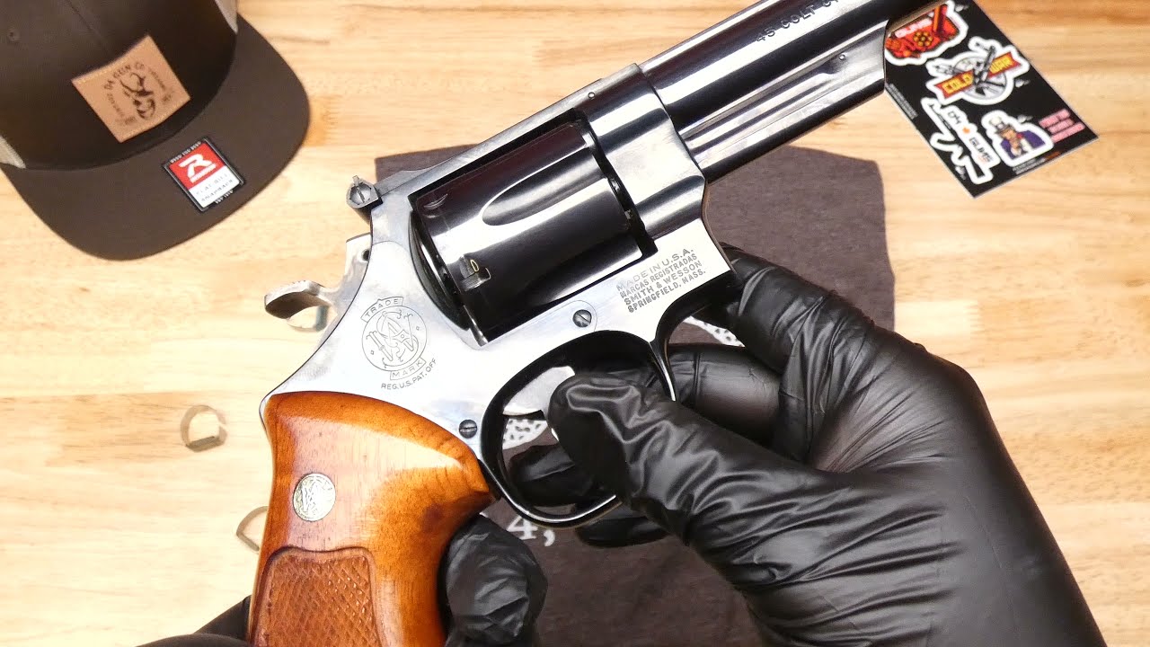 Unboxing & Inspection: S&W 25 5 Magna Trigger 2.0