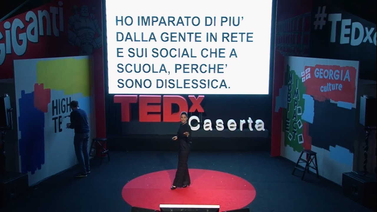 Andrea Delogu e la sua storia di dislessia