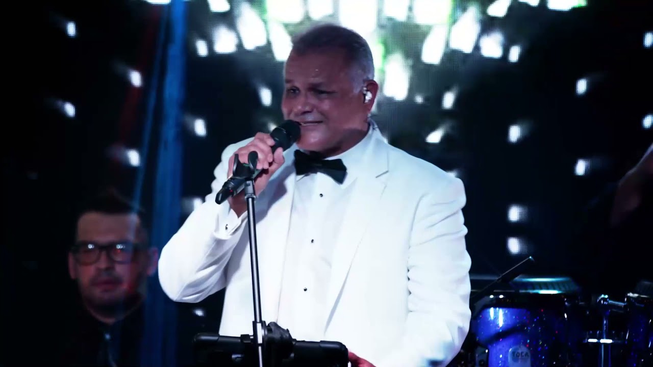 Carlos Alfredo - Mix Eddy Herrera: Carolina / Pégame Tu Vicio / Tu Eres Ajena / Solo En Mi Cuarto