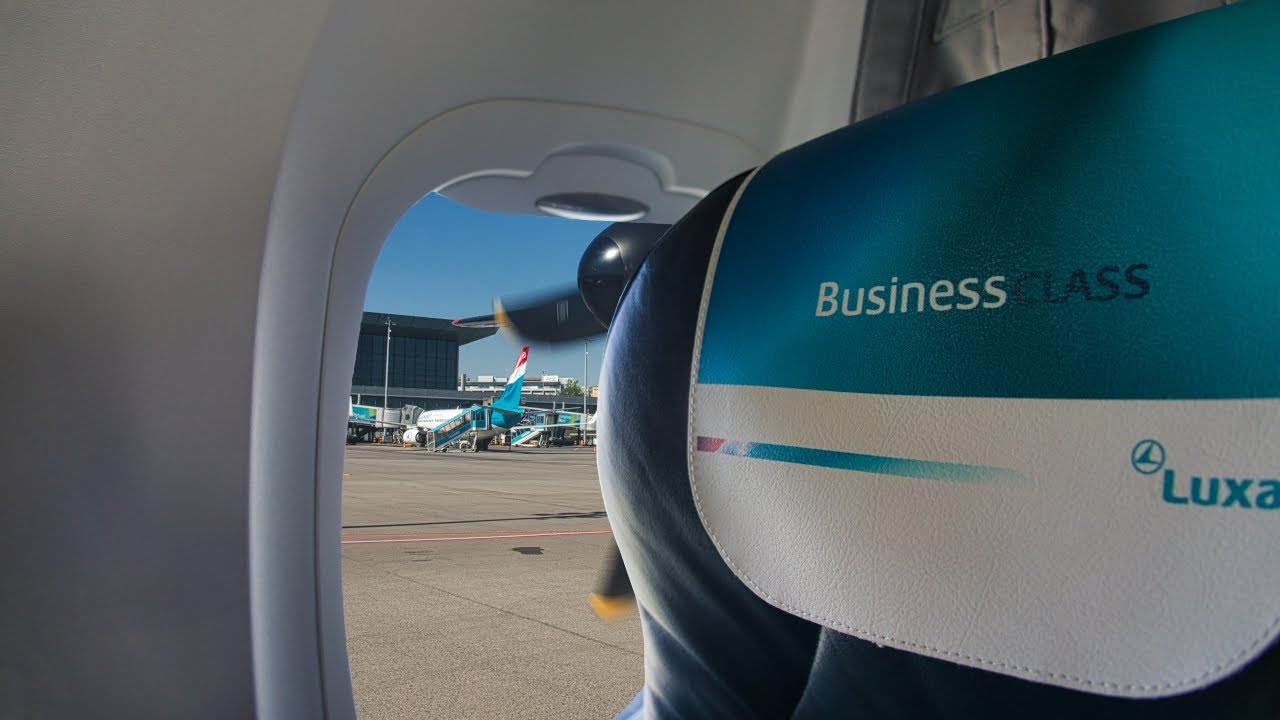 TURBOPROP TO HAMBURG - Luxair Q400 Business Class [FLIGHT REVIEW]