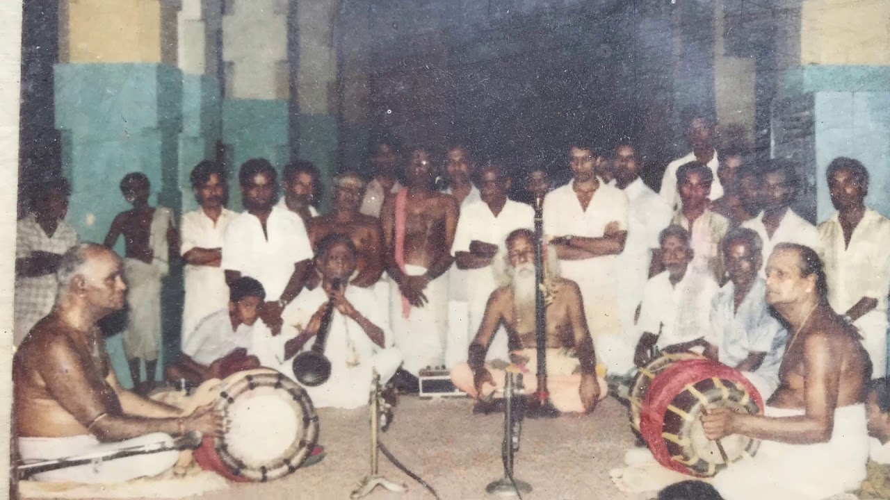 Ragam : Shanmukhapriya Nagaswaram - Vandikaratheru Mani & Mamundiya Bros