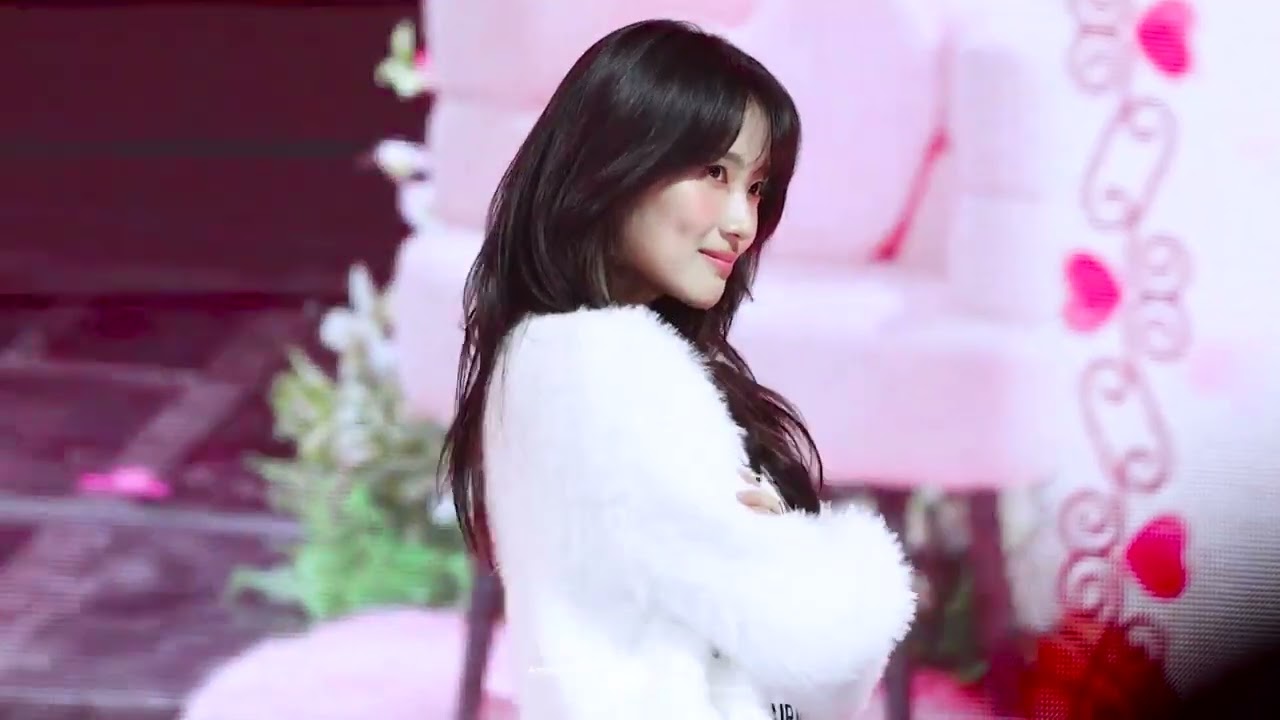 OVERDRIVE 🍑- #김혜윤 | 260307 season of hyeppiness | FANCAM
