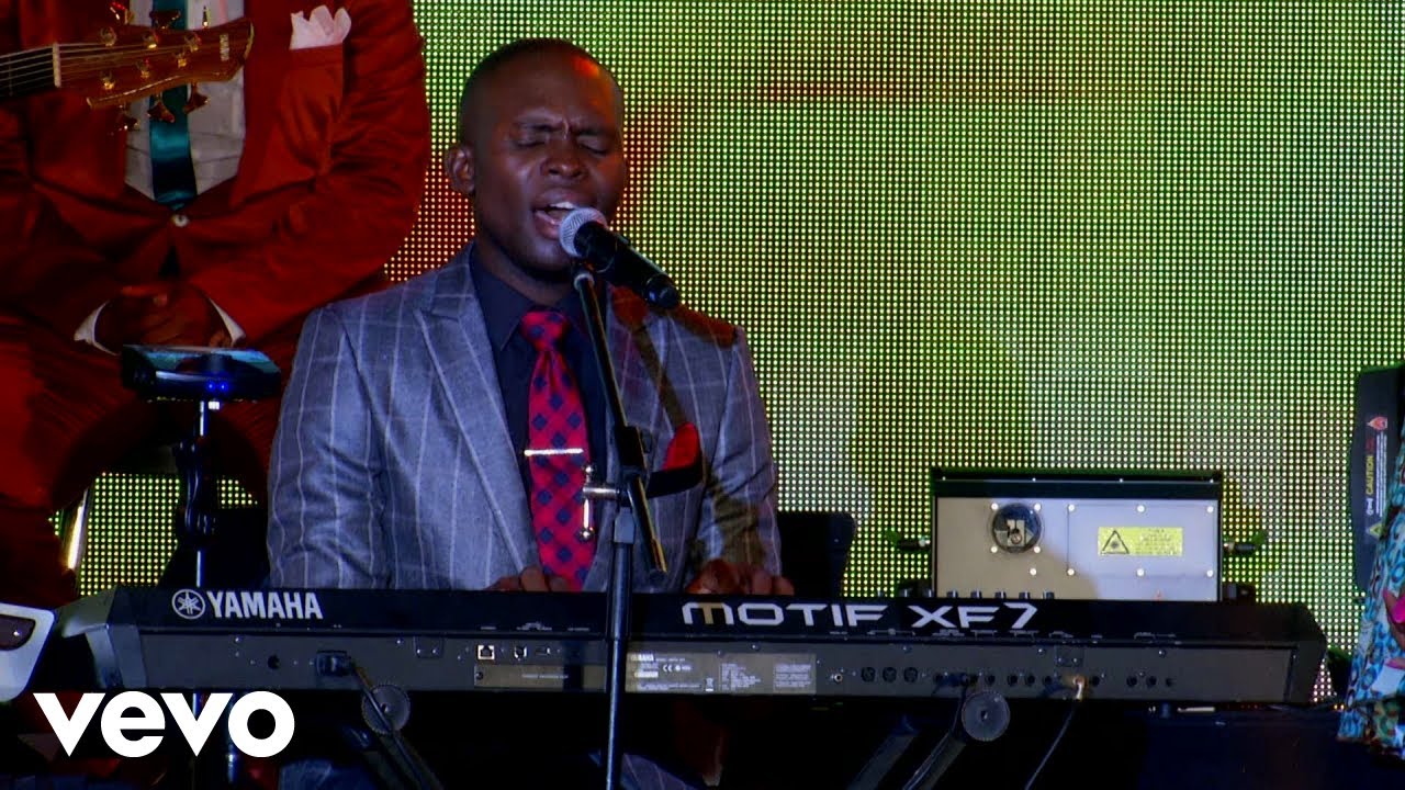 Joyous Celebration - Angeke Ngisuke (Live at CityHill Church, Durban 2014)