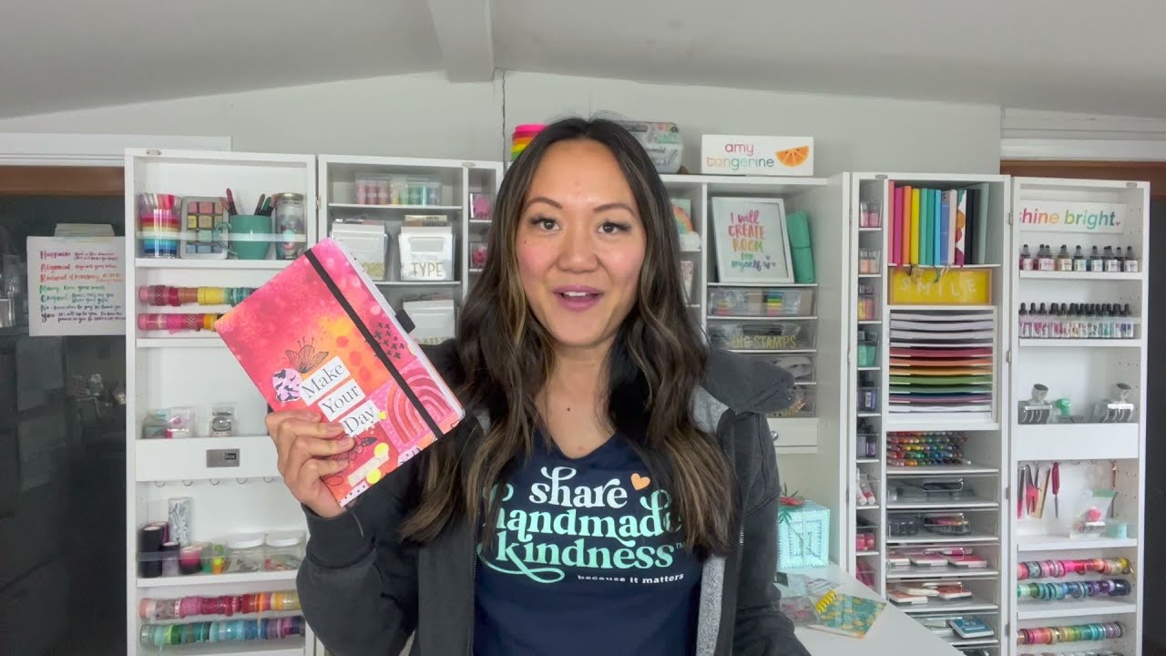 A Full Year Planner Flip Through!