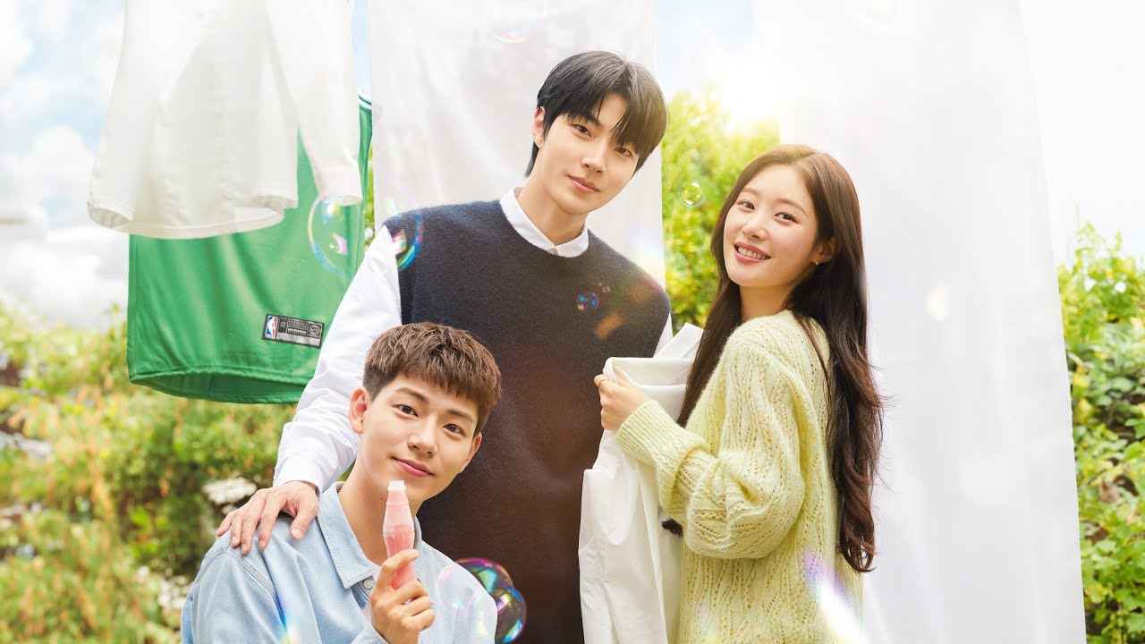 The Girl Bullied in the School but Two Handsome Brothers Protects Her and One of Them Wins Her Heart