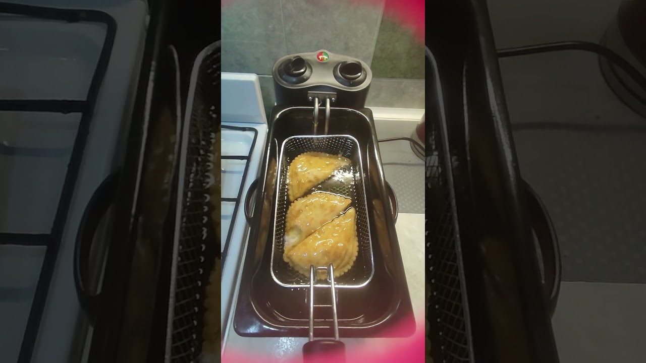 Чебуреки во фритюрнице!Обзор фритюрницы. Kitfort KT-4052