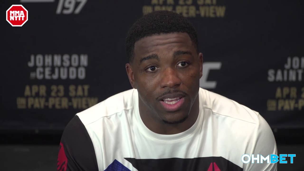 UFC 197: WALT HARRIS  