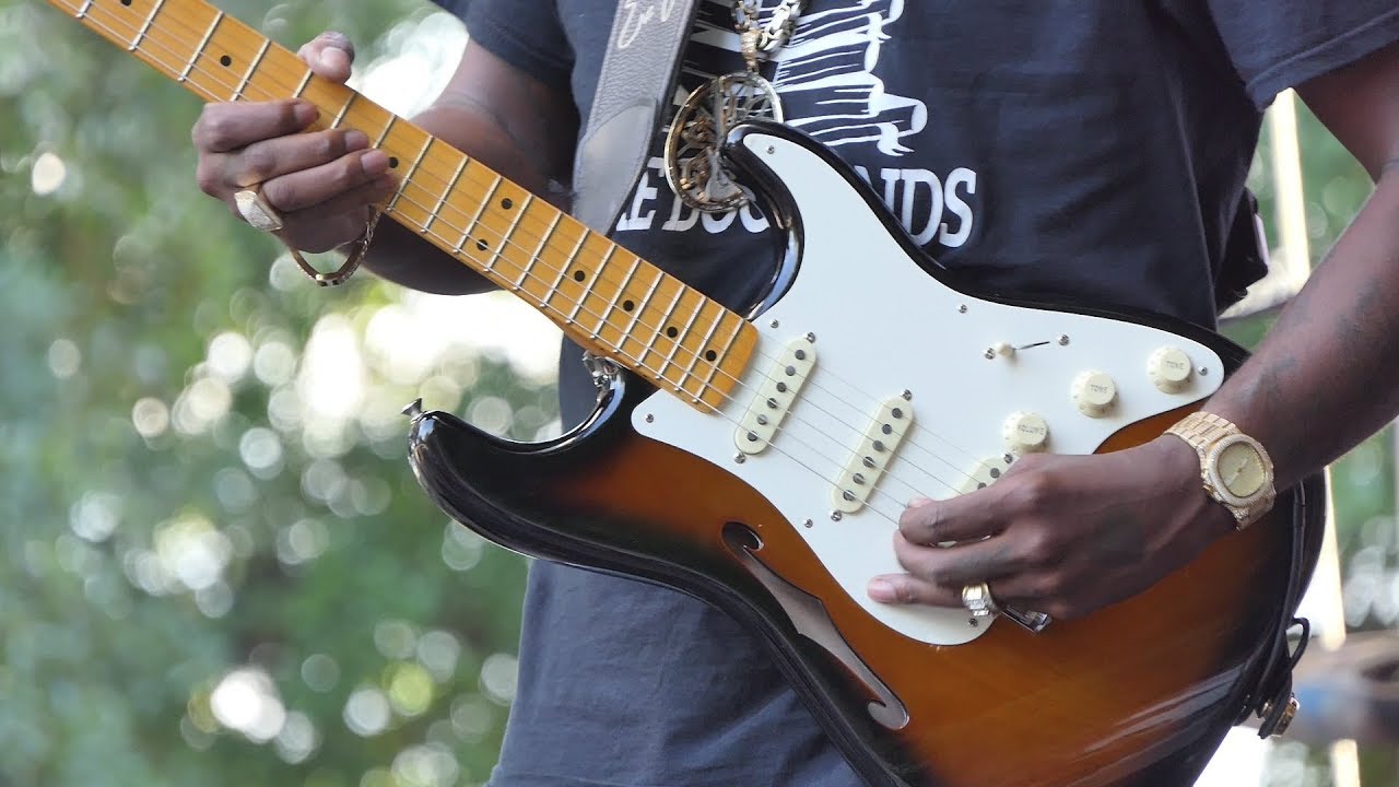Eric Gales - Voodoo Child/Kashmir/Back In Black Medley - 5/5/19 Dallas International Guitar Festival