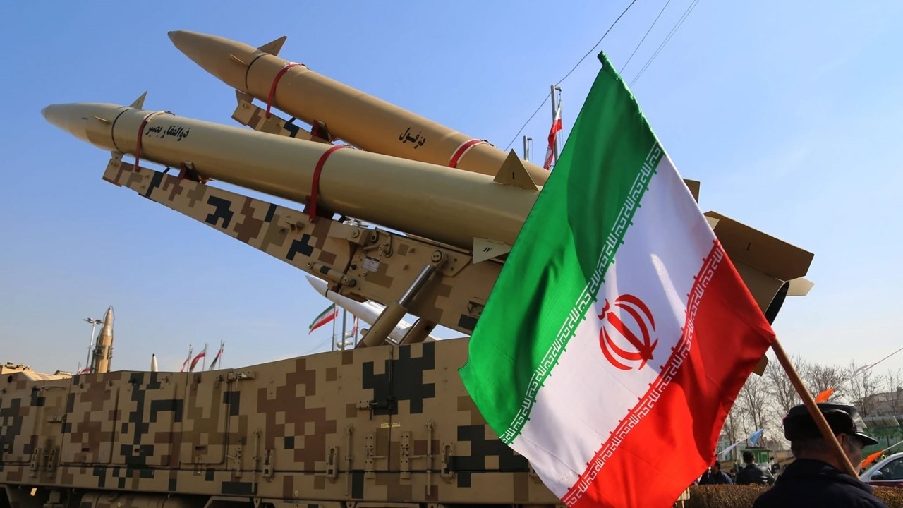 Top 10 Armas m&aacute;s Poderosas de IR&Aacute;N - 2026.