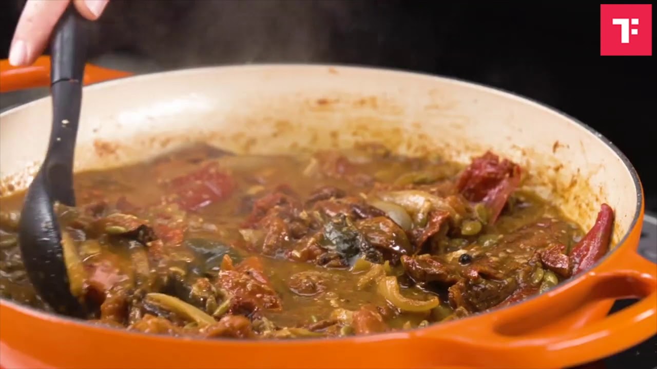 How to make Braised Chicken with Oaxacan Chocolate Mole Sauce