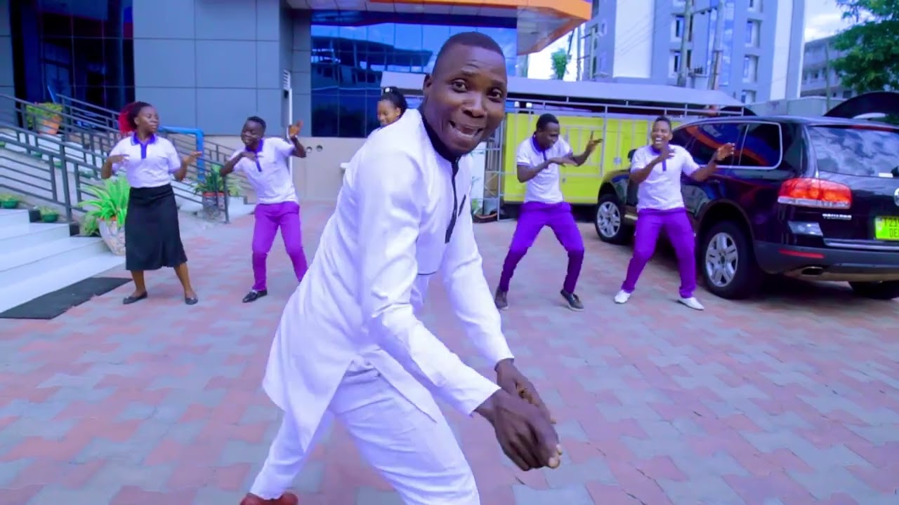yoram bukuru shuhudia kazi iliyo watoa wapa kicheko mwanza