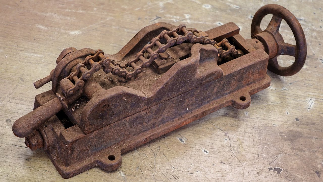 Antique Chain Vise Restoration | Unknown Patent With No Apparent Functionality