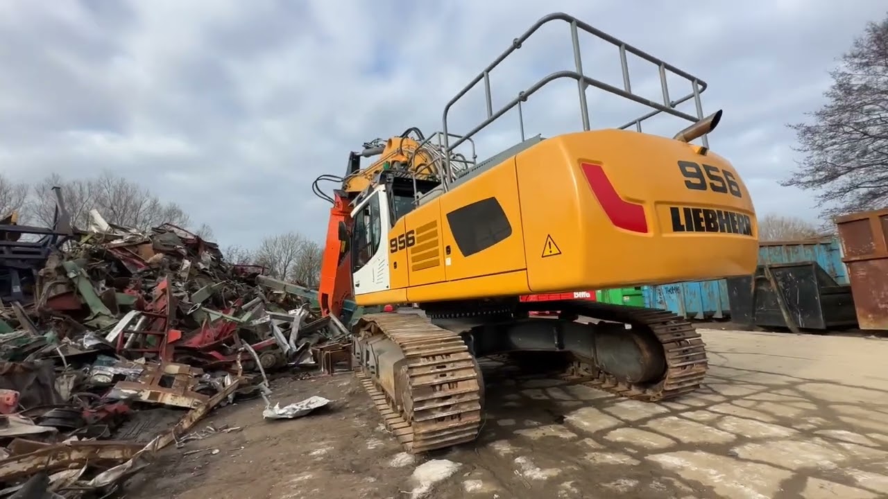 “Death of a Ditch Witch” Fortress FS-95 Destroys Old Machine!