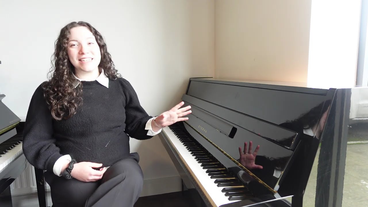 Second Hand Eterna ER-10 Upright Acoustic Piano Demonstration & Review | Rimmers Music