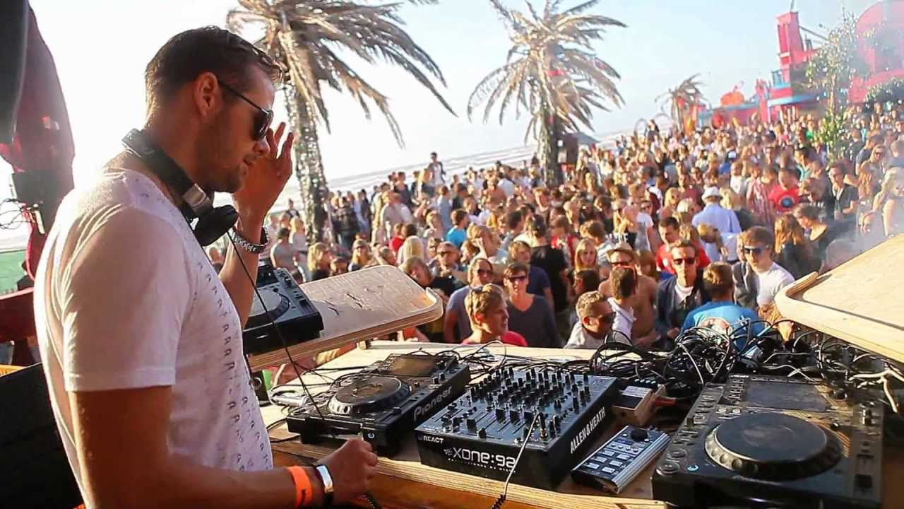 Adam Beyer @ Click at the beach - Woodstock69 07-08-2011