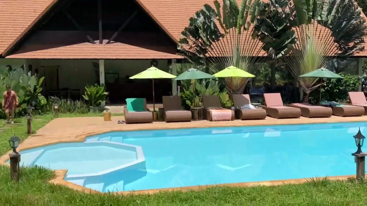 Phayamas private bungalow beach resort on Koh Phayam
