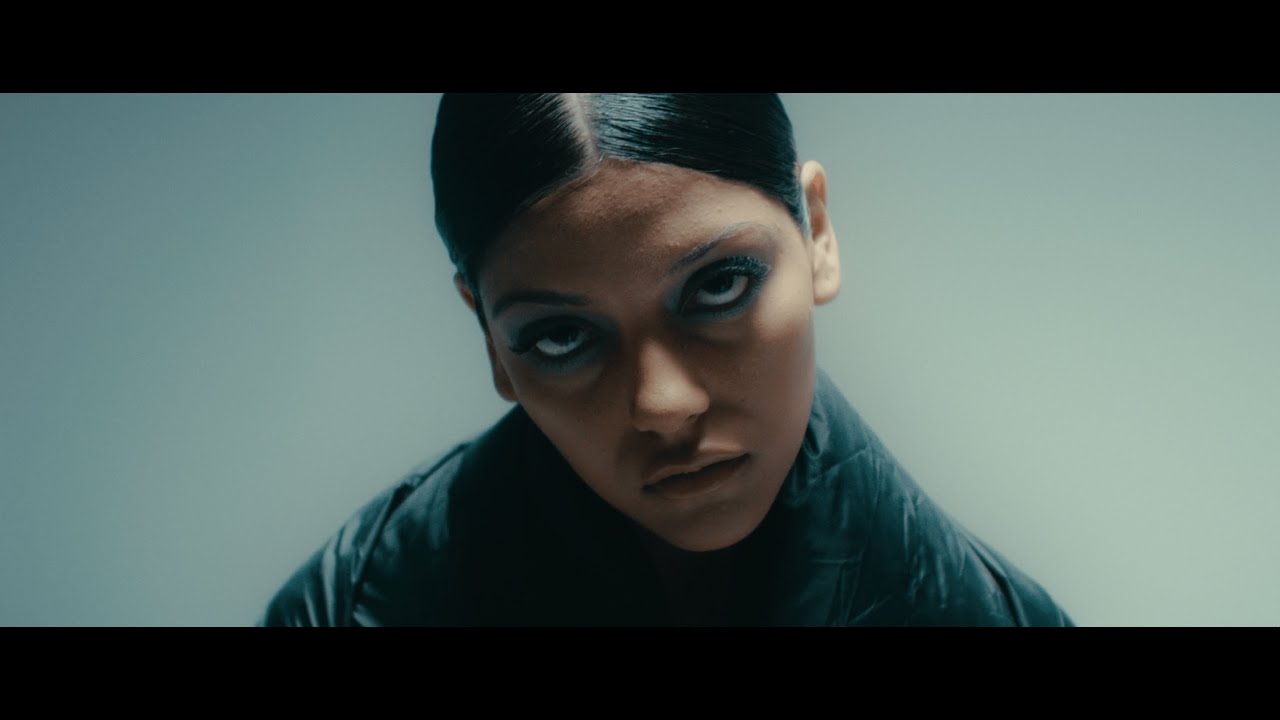 Charlize - Windstill (Official Video)