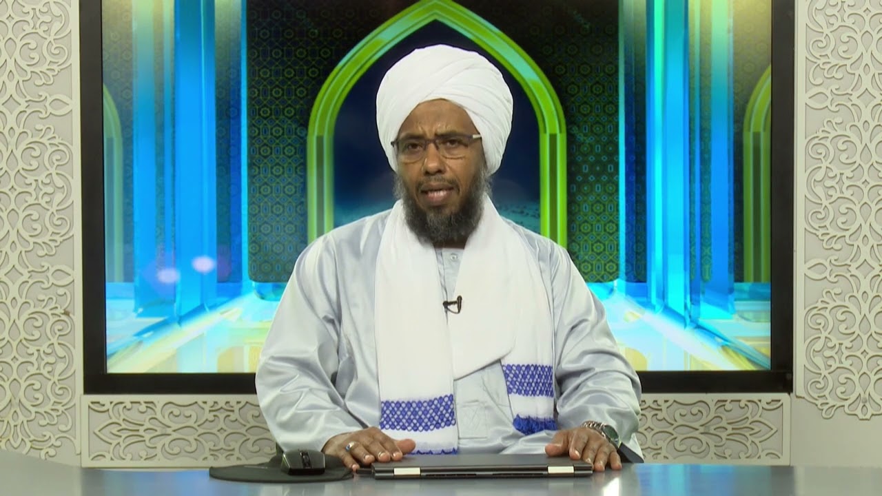 تفسير : وَإِذَا تُتْلَى عَلَيْهِ آيَاتُنَا وَلَّى مُسْتَكْبِرًا كَأَن لَّمْ يَسْمَعْهَا