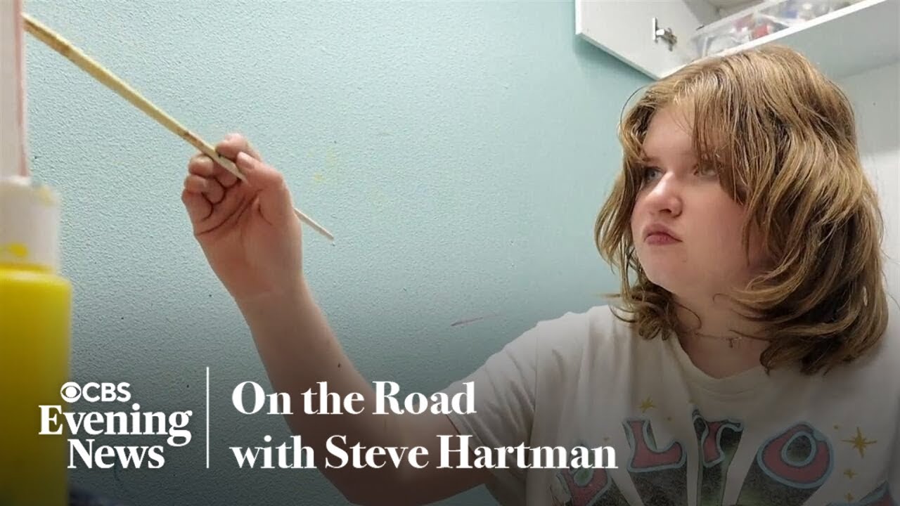 Quiet high schooler paints portraits of classmates to reconnect before graduating