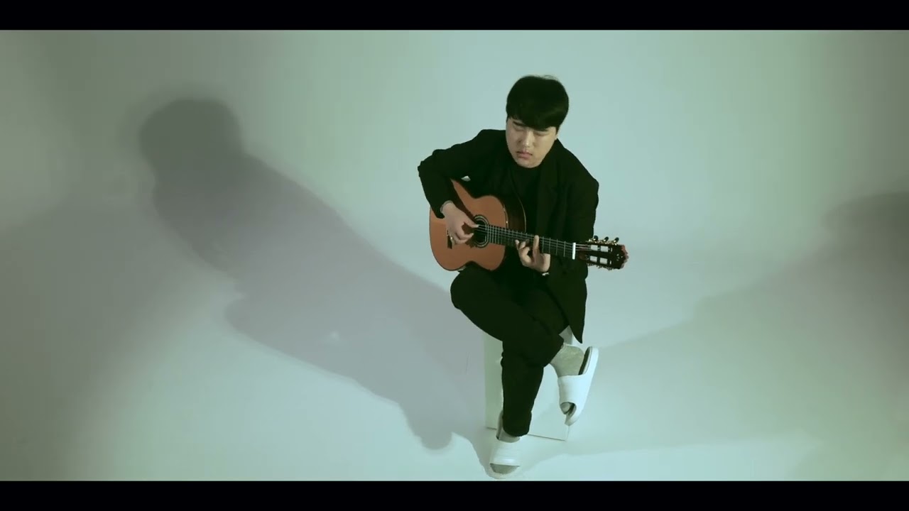 김덕은 (Duckeun Kim) - 'Lunar Eclipse' MV