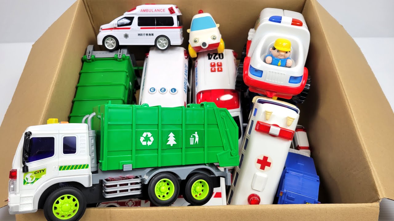救急車とゴミ収集車のミニカー走る！緊急走行テスト！サイレンあり。Ambulance & Garbage Truck miniature cars run! Emergency driving test