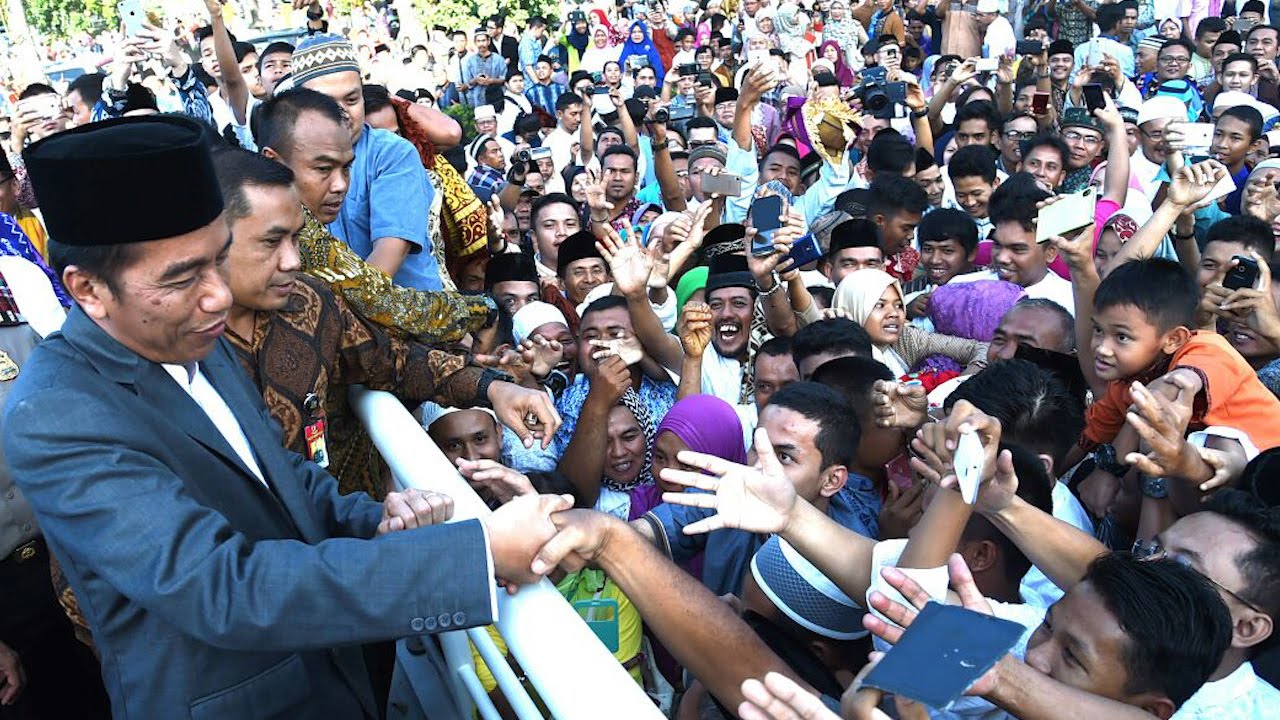 Presiden Jokowi Berlebaran di Ranah Minang