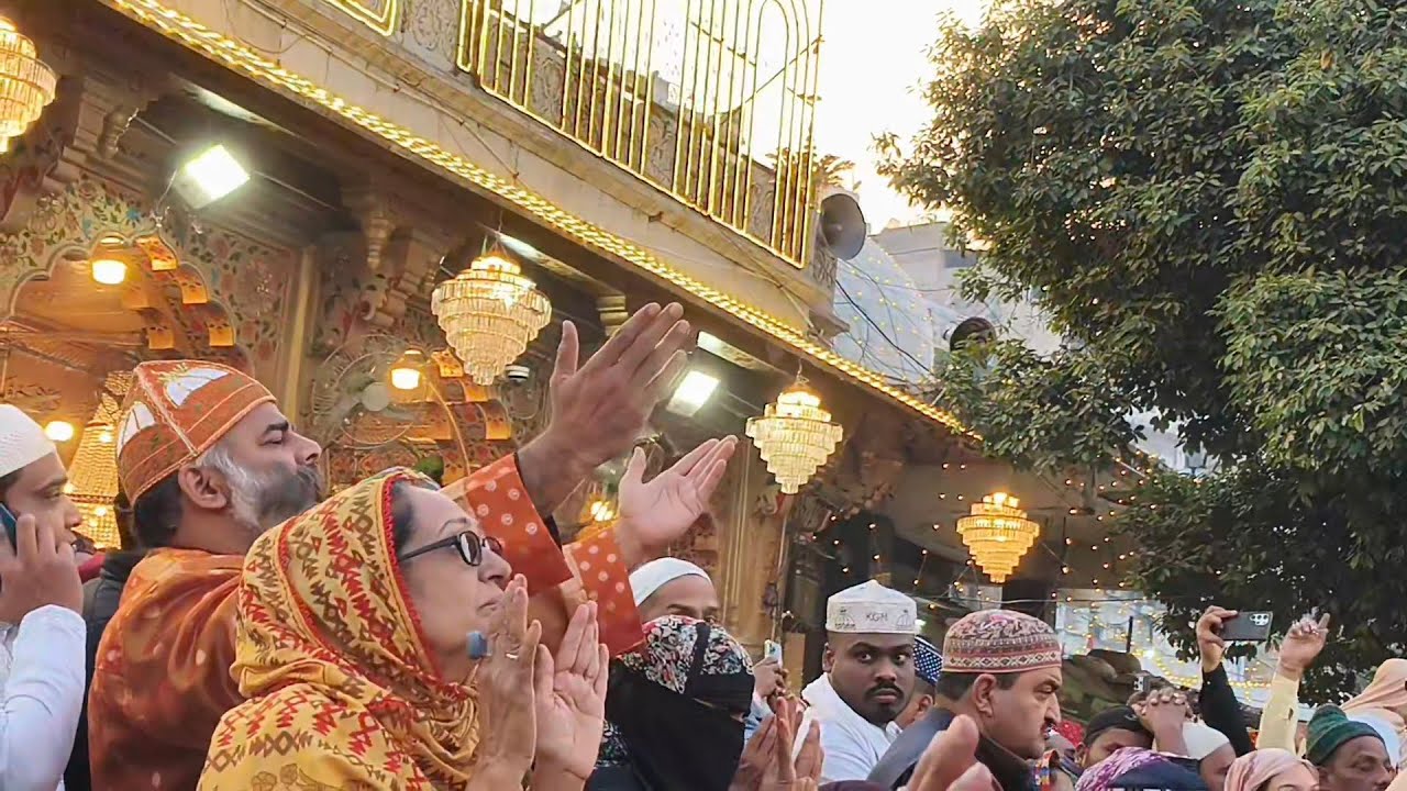 Sarkar Garib Nawaz duaa.#youtubeshorts #ytshorts 