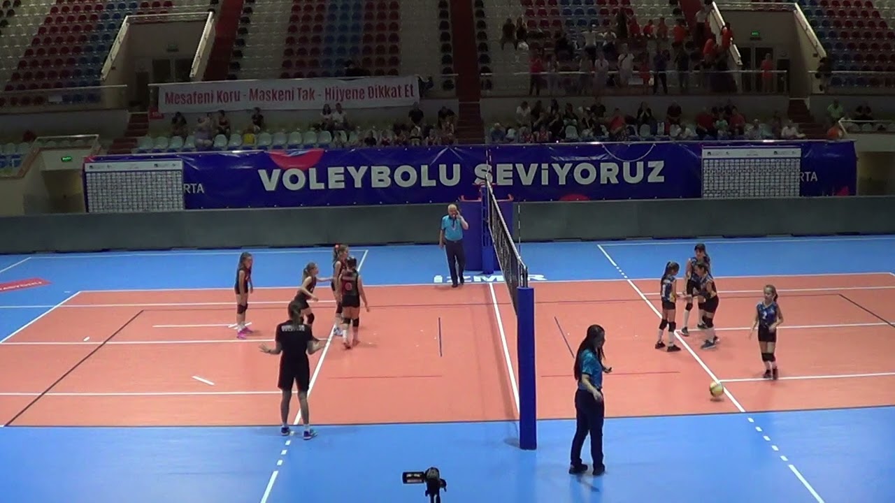 KSK VOLEYBOL MİNİ TAKIM ŞAMPİYON 1. SET