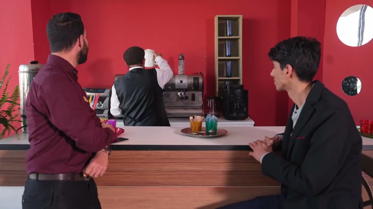 هذا يتسمّى حد من حرية العمال الرفاق الكل متقلقين 😡 هاكا معناه ولى النظام في الخدمة حد من الحريات…