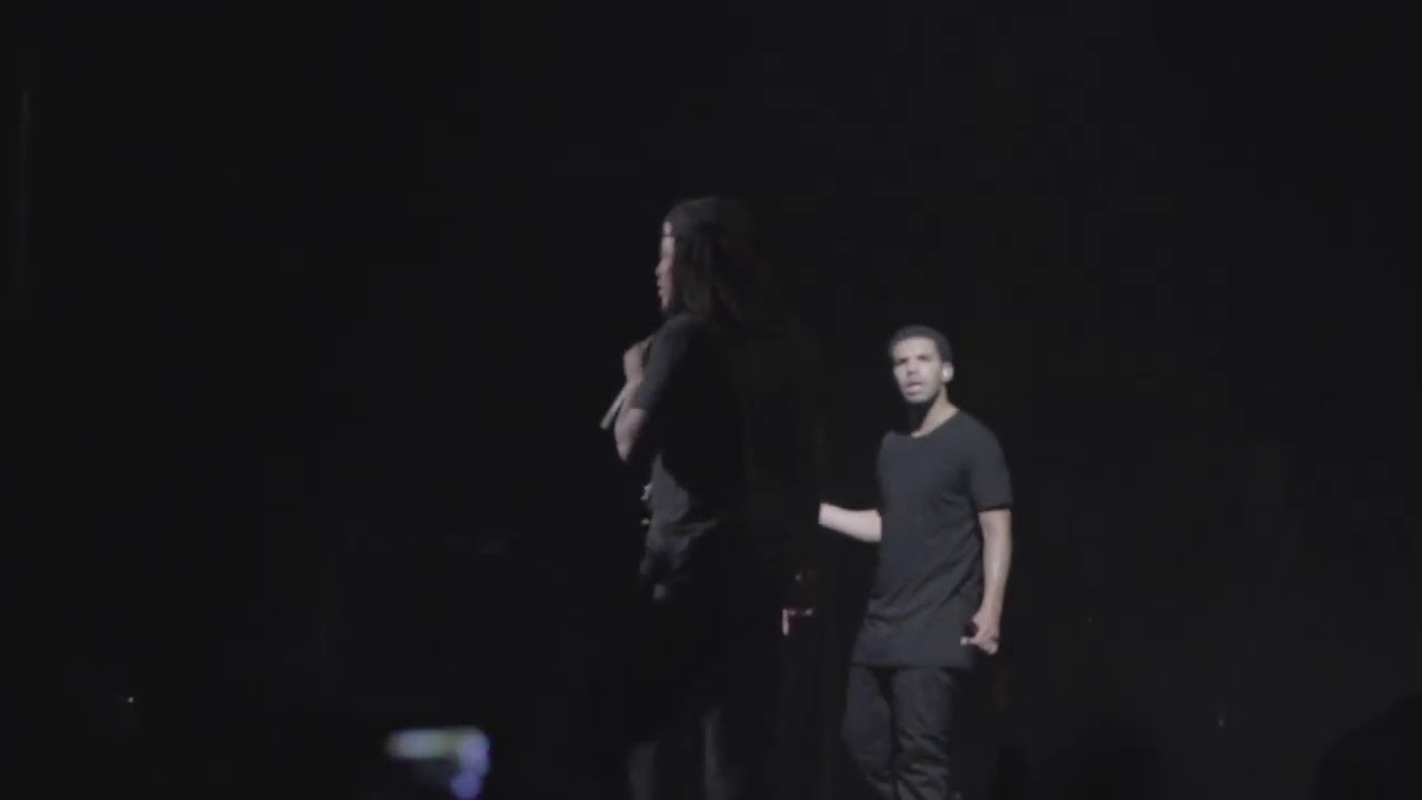 CHIEF KEEF DESTROYS DRAKES CONCERT