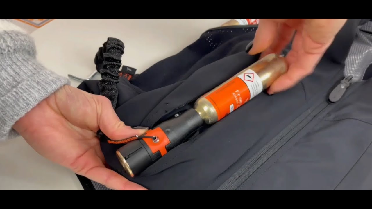 How to Change the Gas Canister of your Freejump Airbag