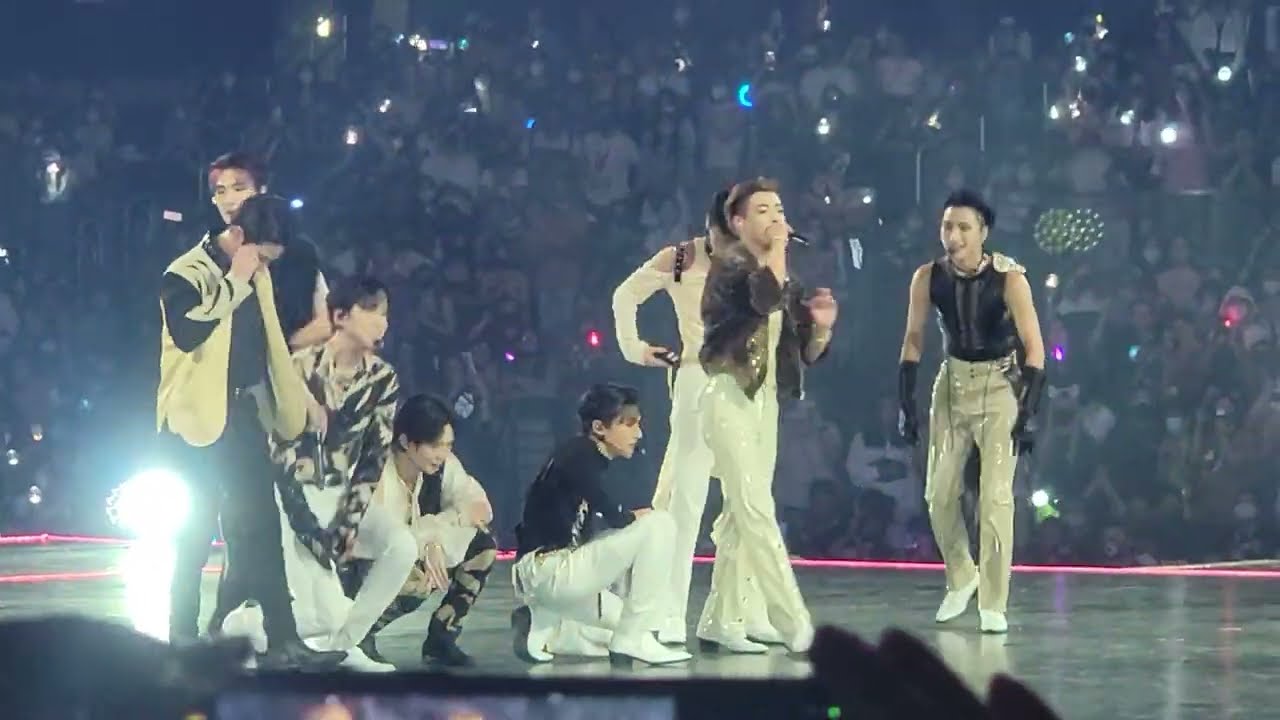 [FANCAM] 220820 LA Day 1 ~ ATEEZ - WAVE