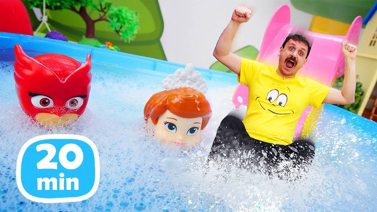 Mettiamo in ordine e laviamo i nostri giocattoli. L’ora del bagnetto. Video per i bambini piccoli