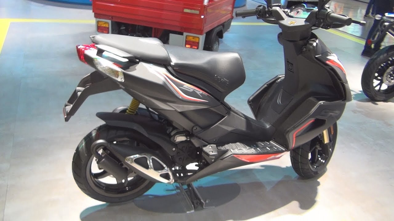 Aprilia SR 50 R (2017) Exterior and Interior in 3D