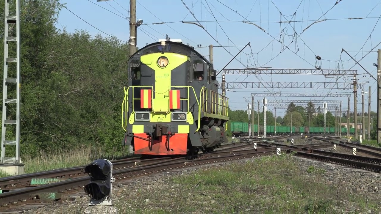 Тепловоз ТЭМ2-6520 на ст. Лагеди / TEM2-6520 at Lagedi station