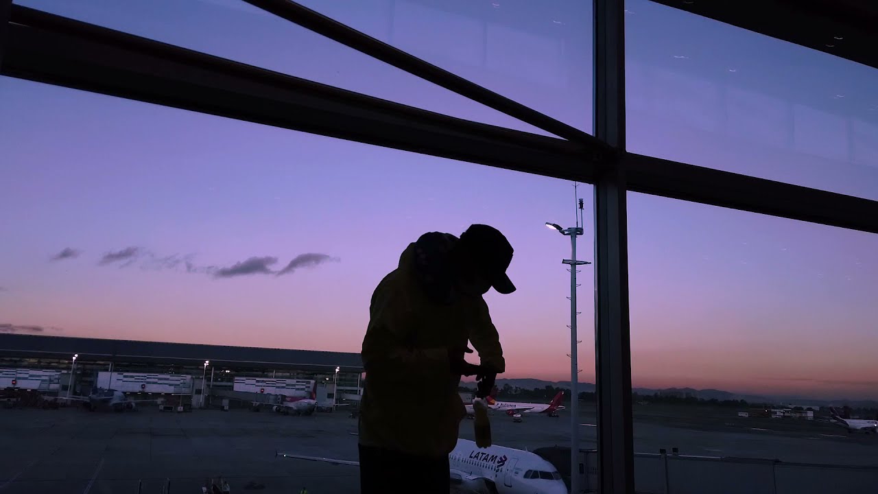 DIKEN MC -TUS OJITOS ( VIDEO OFICIAL ) FilmBy'Broarz