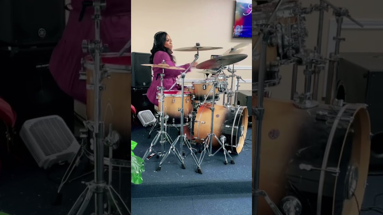 Tammy Walker on drums - 🔥🎶🥁🔥 #playitgirl 